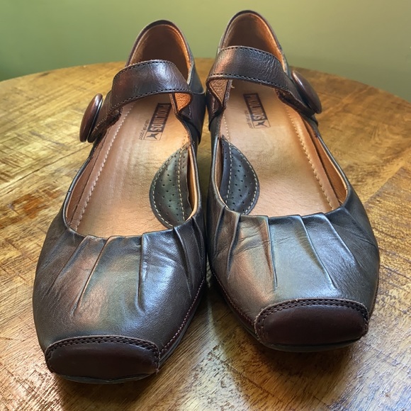 Pikolinos Pleated Mary Jane - EUC 39 - NWOT - Picture 10 of 13
